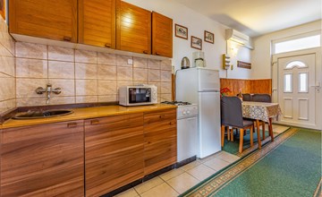 Awesome apartment in Liznjan with WiFi 3