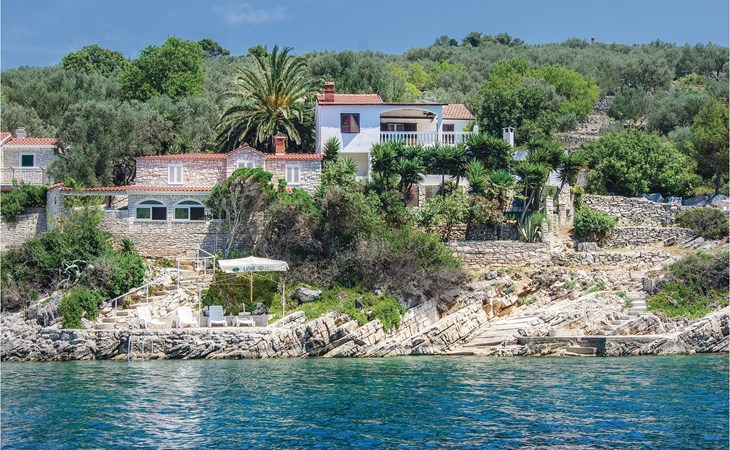 Stunning home in Vela Luka with kitchen 1