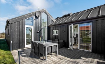 3 bedroom beautiful home in Allinge 2