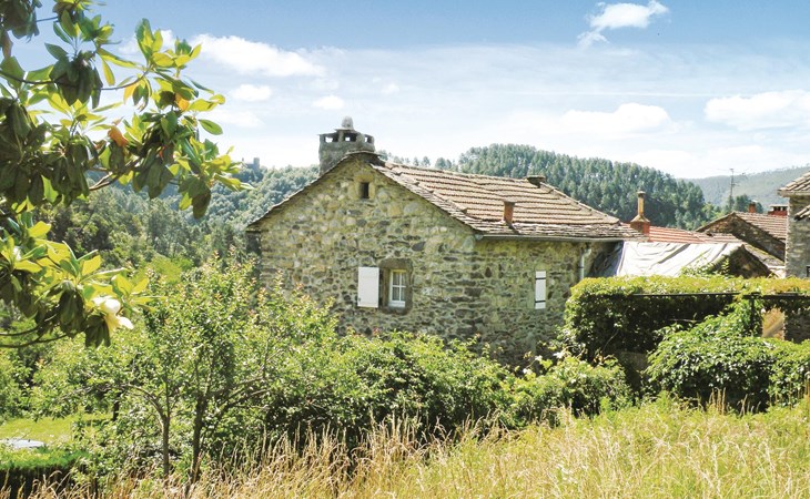3 bedroom nice home in PEYREMALE 1