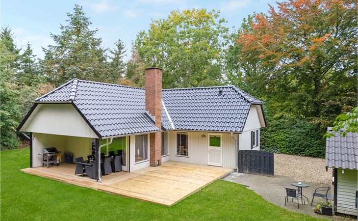 4 bedroom nice home in Toftlund 1