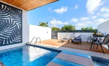 Canes Maxima Suite Privater Pool 3