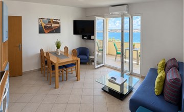 Lovely apartment in Kustici with house sea view 3