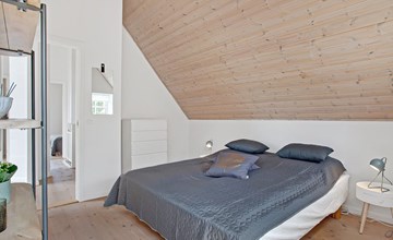 "Etly" - 246m from the sea 2