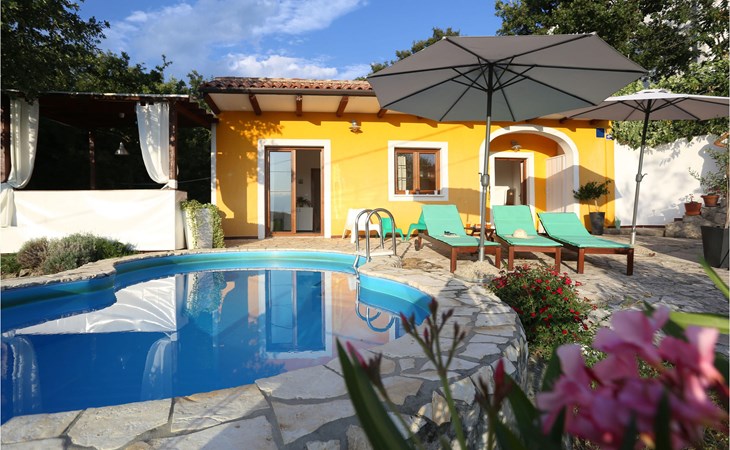Beautiful home in Ripenda Verbanci 1