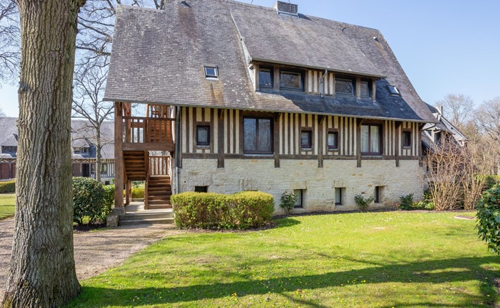 The Heights of Deauville 1