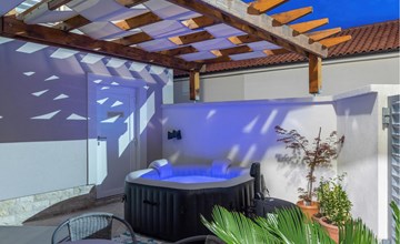 Awesome home in Novi Vinodolski 2