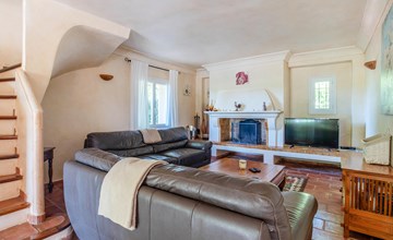 Lovely home in Grimaud 3