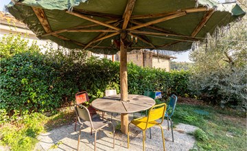 2 bedroom beautiful home in Marliana 3