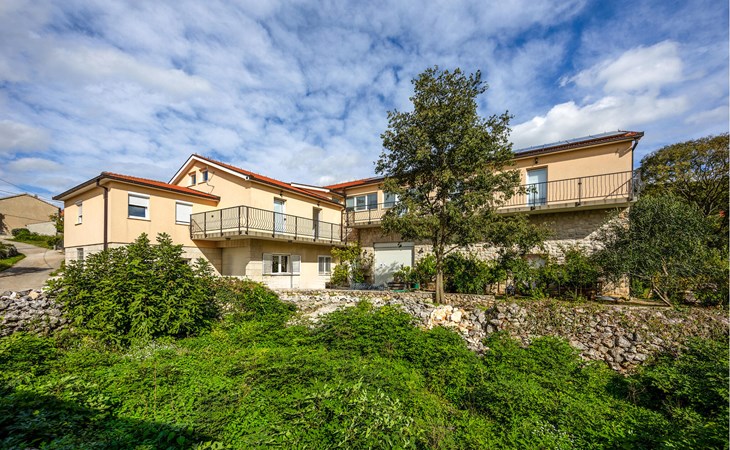 Amazing apartment in Imotski 1
