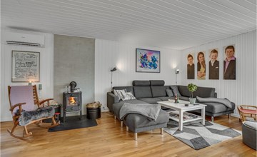 Beautiful home in Højby with WiFi 3