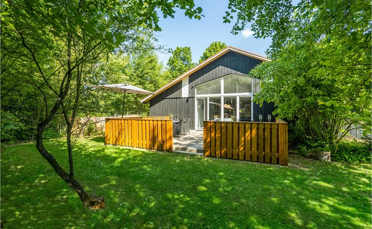 5 bedroom nice home in Toftlund 1