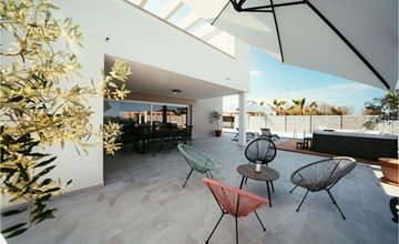 Villa South 2