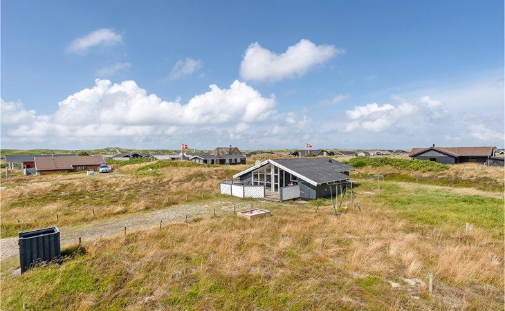 Nice home in Hvide Sande with WiFi 1
