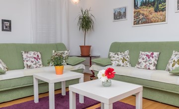 "Emelie" mit Blick auf das Wasser 3