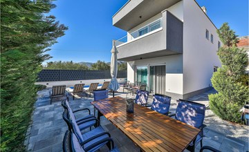 Cozy home in Kastel Stari 2