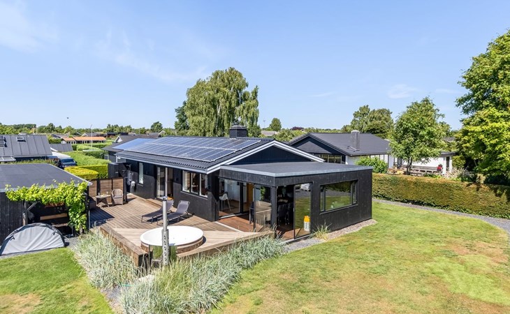 "Tecumseh" - 300m from the sea 1