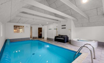 Spacious Vacation Home with Indoor Pool in West Jutland 3