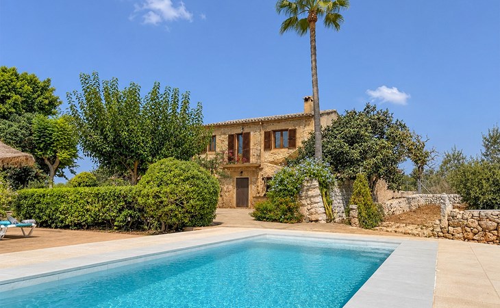 Awesome home in Manacor with private swimming pool, can be inside or outside 1