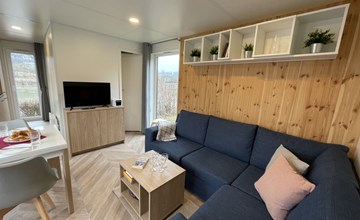 Uitzicht op de sluis van een klein huis 2