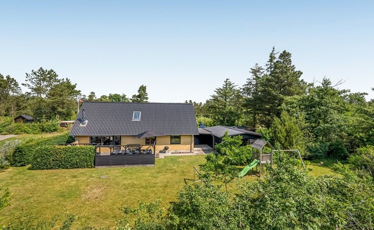 "Lavrans" - 2.5km from the sea 1