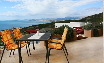 Strandnahe Ferienwohnung mit Terrasse 2