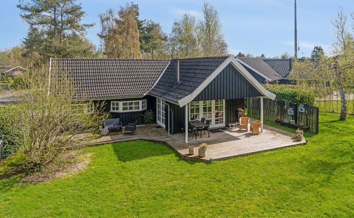 3 bedroom amazing home in Væggerløse 1
