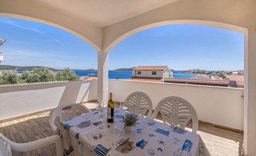 Cozy home in Trogir with private swimming pool, can be inside or outside 2