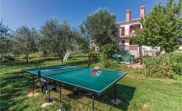 6 bedroom beautiful home in Segotici 3