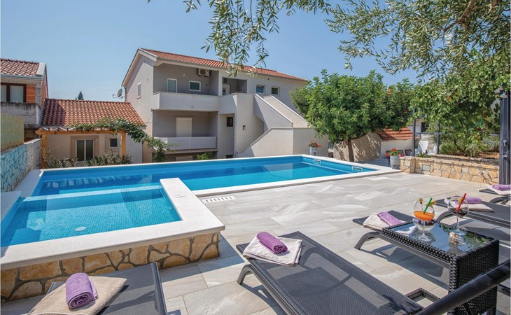 Gorgeous apartment in Blace with WiFi 1