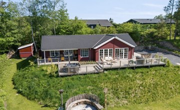 "Blek" - 2.8km from the sea 3