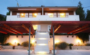 Strandnahe Ferienwohnung in Podstrana 3