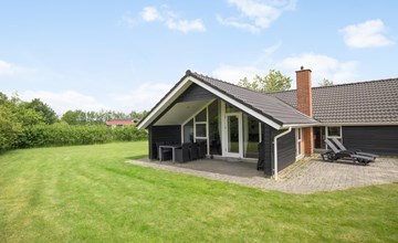 Gorgeous home in Hemmet with kitchen 2