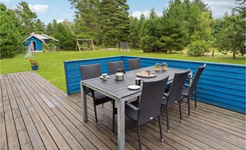 Nice home in Blåvand with kitchen 2