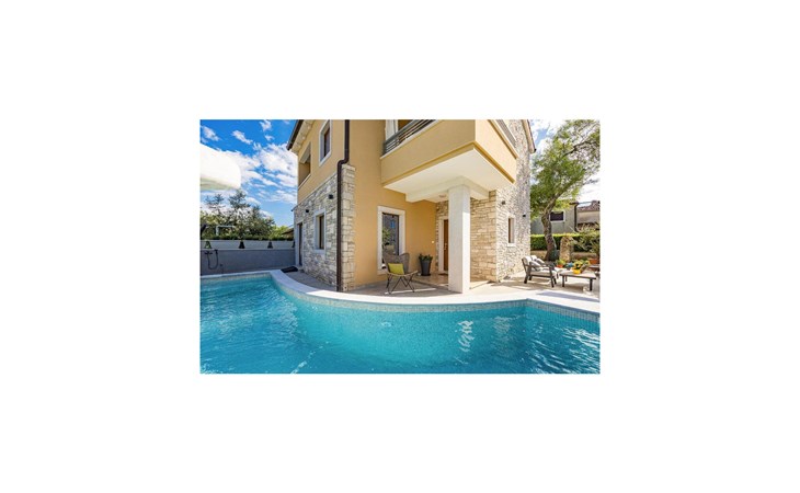 Amazing home in Marcana 1