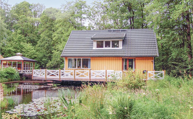 1 bedroom stunning home in örkellunga 1