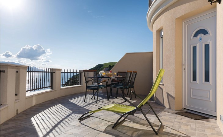 1 bedroom amazing apartment in Komarna 1