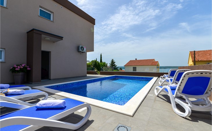 Cozy home in Maslenica with WiFi 1