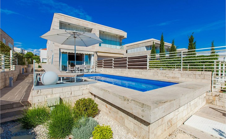 Villa Lantana 1