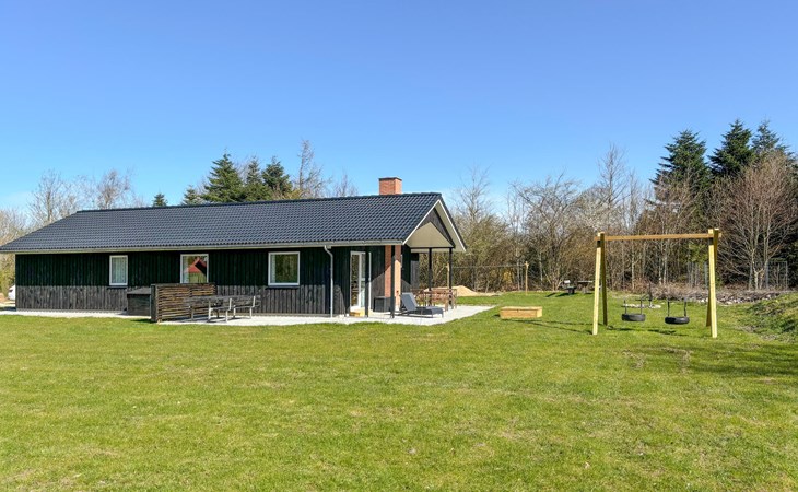 Beautiful home in Spøttrup with WiFi 1