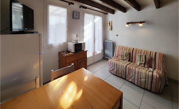 2 bedroom stunning home in Marseillan 3