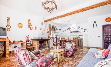 3 bedroom amazing home in Rute 3