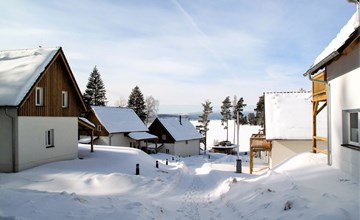 Dorp aan het meer 12 2