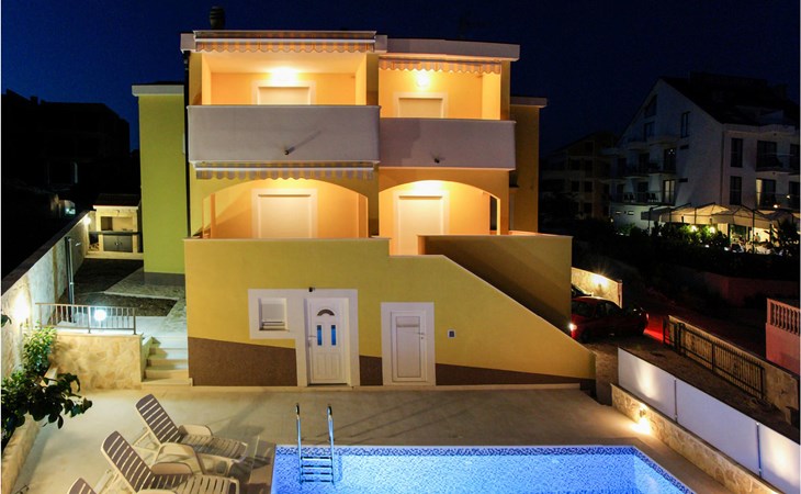 Nice apartment in Zecevo Rogoznicko 1