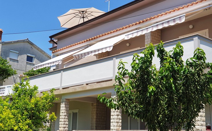 mit Terrasse für 9 Personen 1