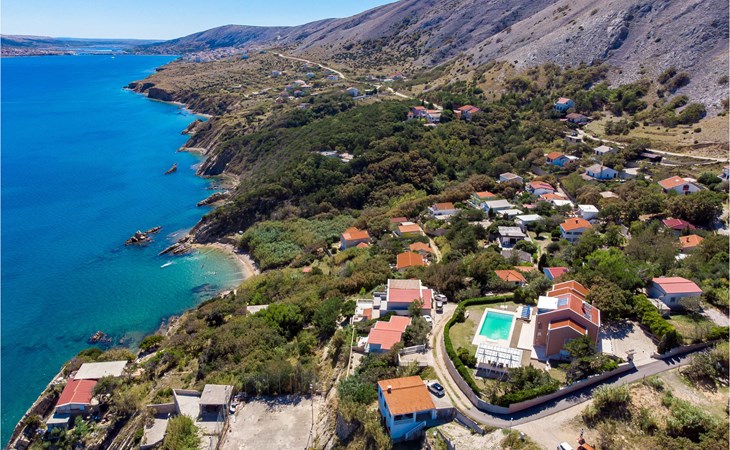 5 bedroom awesome home in Pag 1