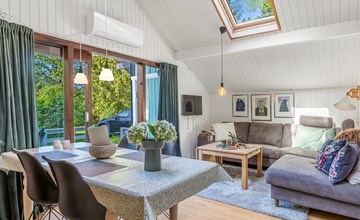 "Ung" - 30km from the sea 3