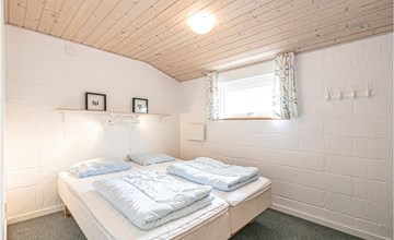 Beautiful home in Nexø with WiFi 3