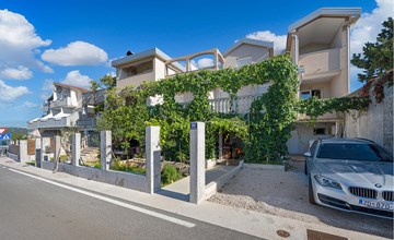 Beautiful apartment in Pirovac 3