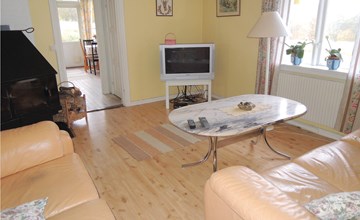 Lovely home in Knäred with lake view 3